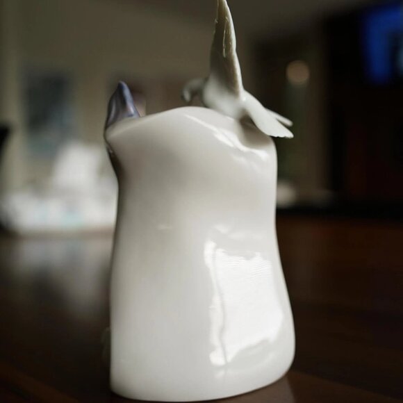 1998 LLADRO SOCIETY GLAZED PORCELAIN "ART BRINGS US TOGETHER" #7677 - Picture 3 of 5